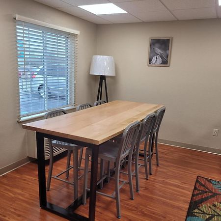 Woodspring Suites Louisville Clarksville Exteriér fotografie